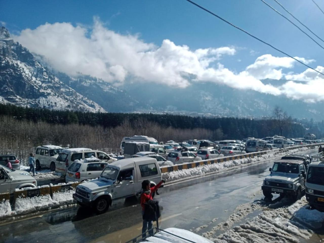 Hotel Neelam Manali Near Volvo Bus Stand Manali Eksteriør billede