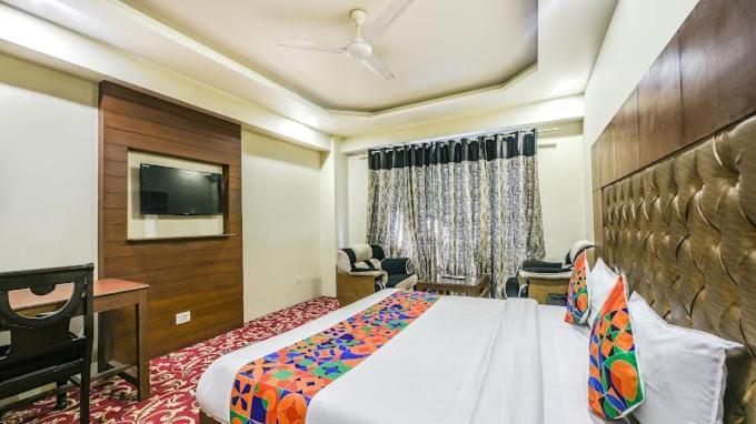 Hotel Neelam Manali Near Volvo Bus Stand Manali Eksteriør billede