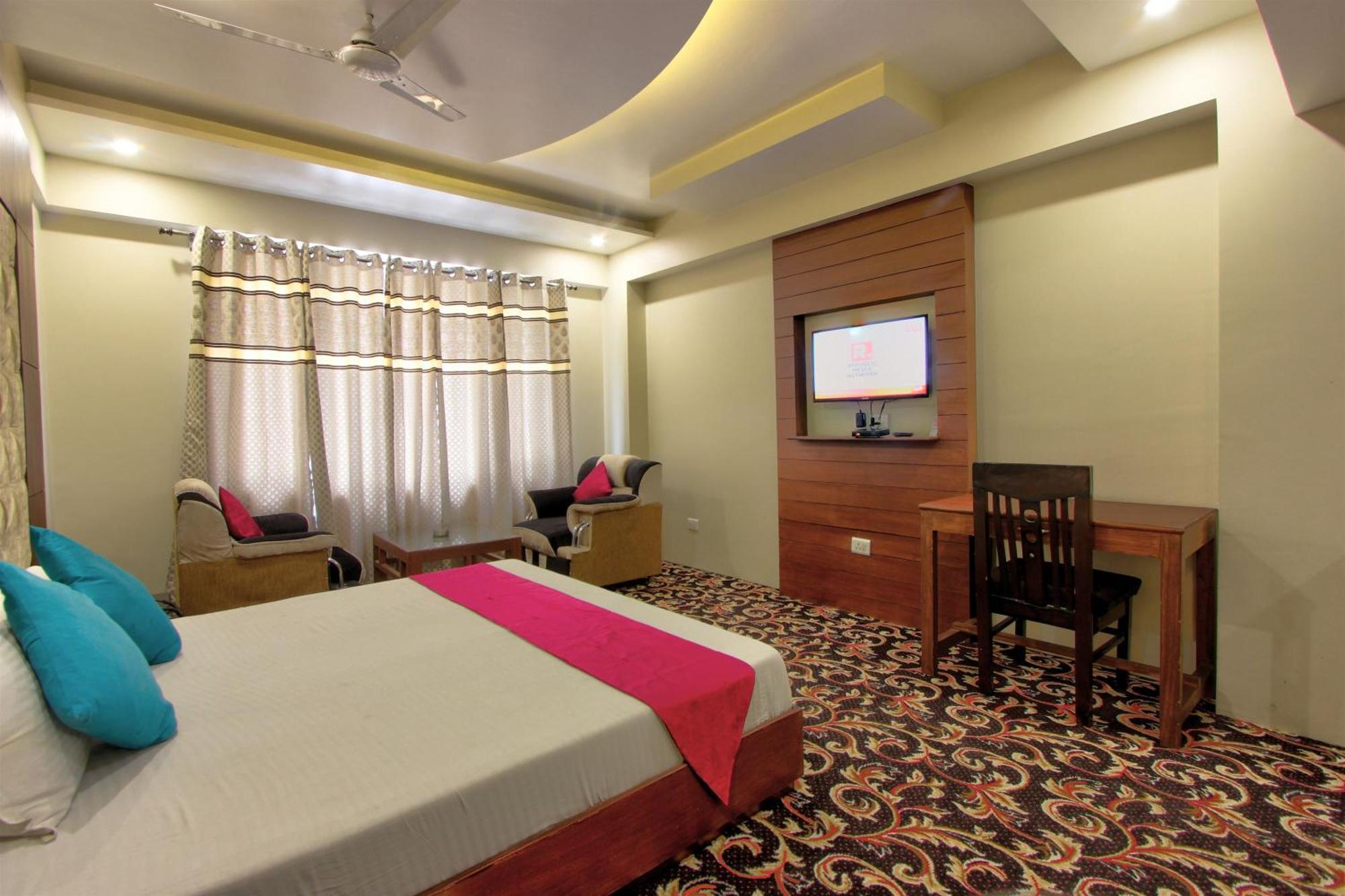 Hotel Neelam Manali Near Volvo Bus Stand Manali Eksteriør billede
